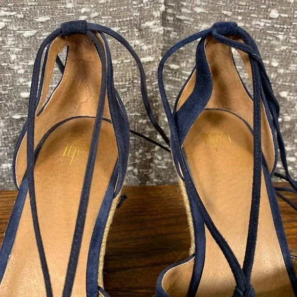 Cabi 6001 Isla Tassel Ankle Tie Espadrille Wedges Navy Blue Women's 8.5M - Picture 11 of 12
